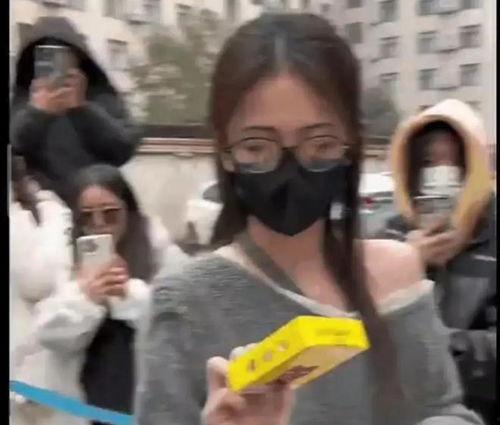 17c娱乐吃瓜爆料,娱乐圈最新吃瓜大揭秘！