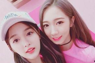 娱乐吃瓜酱女孩打车