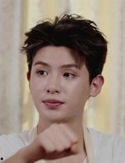 娱乐吃瓜黄明昊,娱乐吃瓜界的“瓜王”